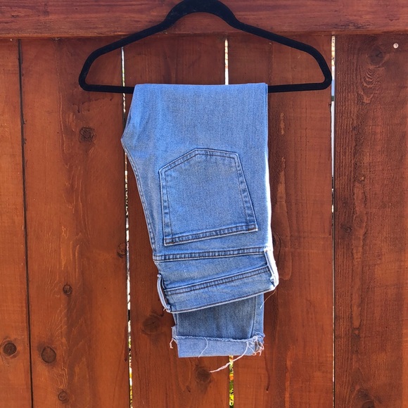 *SOLD* BDG Jeans - Picture 1 of 5